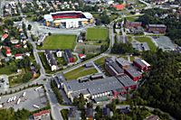 Bilde: Flyfoto juli 2004 fra s&oslash;r av NTNUs