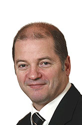 Olje- og energiminister Odd Roger Enoksen