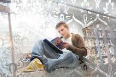 leser (249 x 166) (229 x 152) - Copyright: HiST Bibliotektjenesten